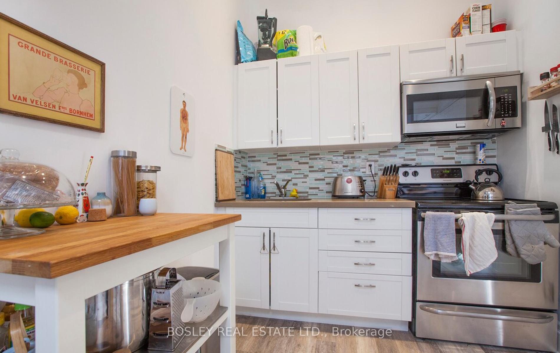 Photo 13 of Unit 202, 137 Roncesvalles Avenue, Toronto, Roncesvalles — HOMEH