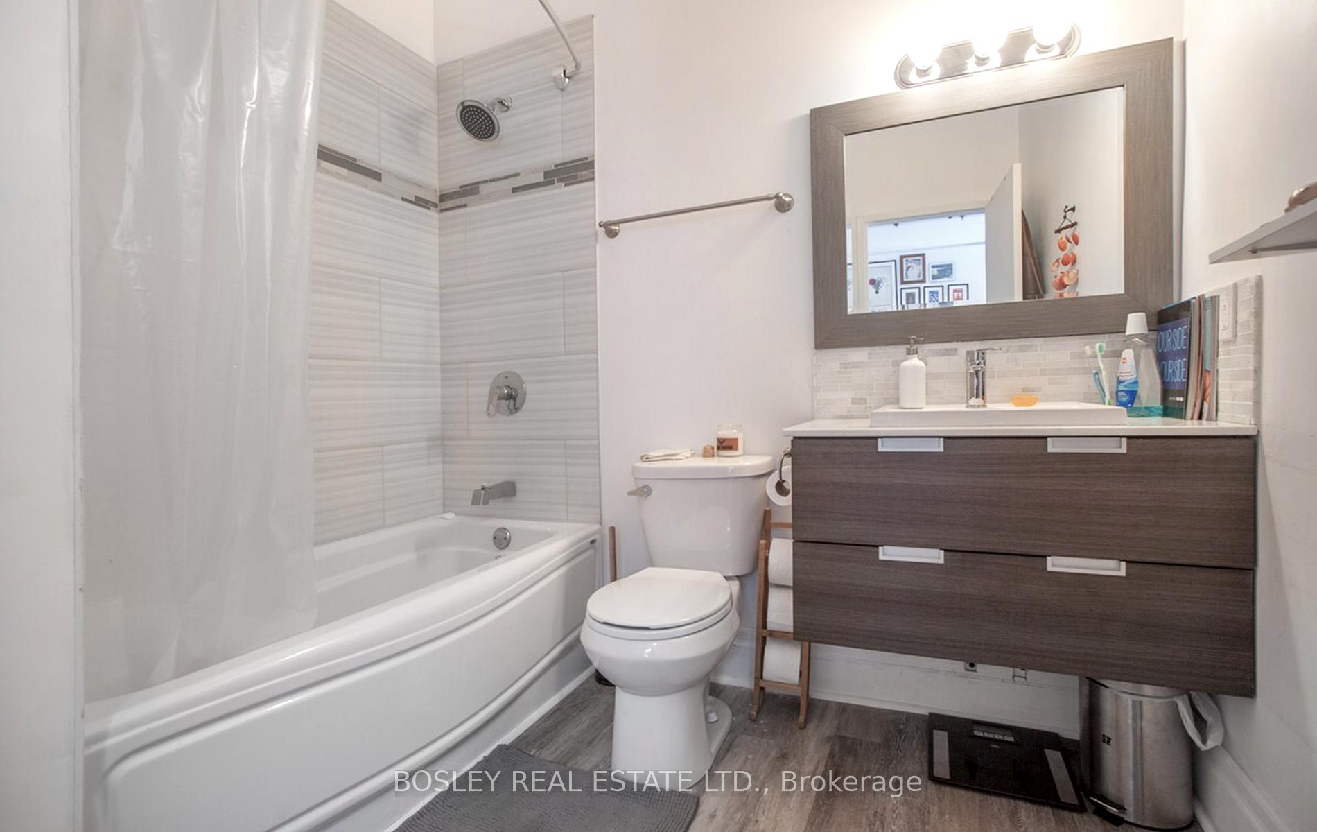 Photo 20 of Unit 202, 137 Roncesvalles Avenue, Toronto, Roncesvalles — HOMEH