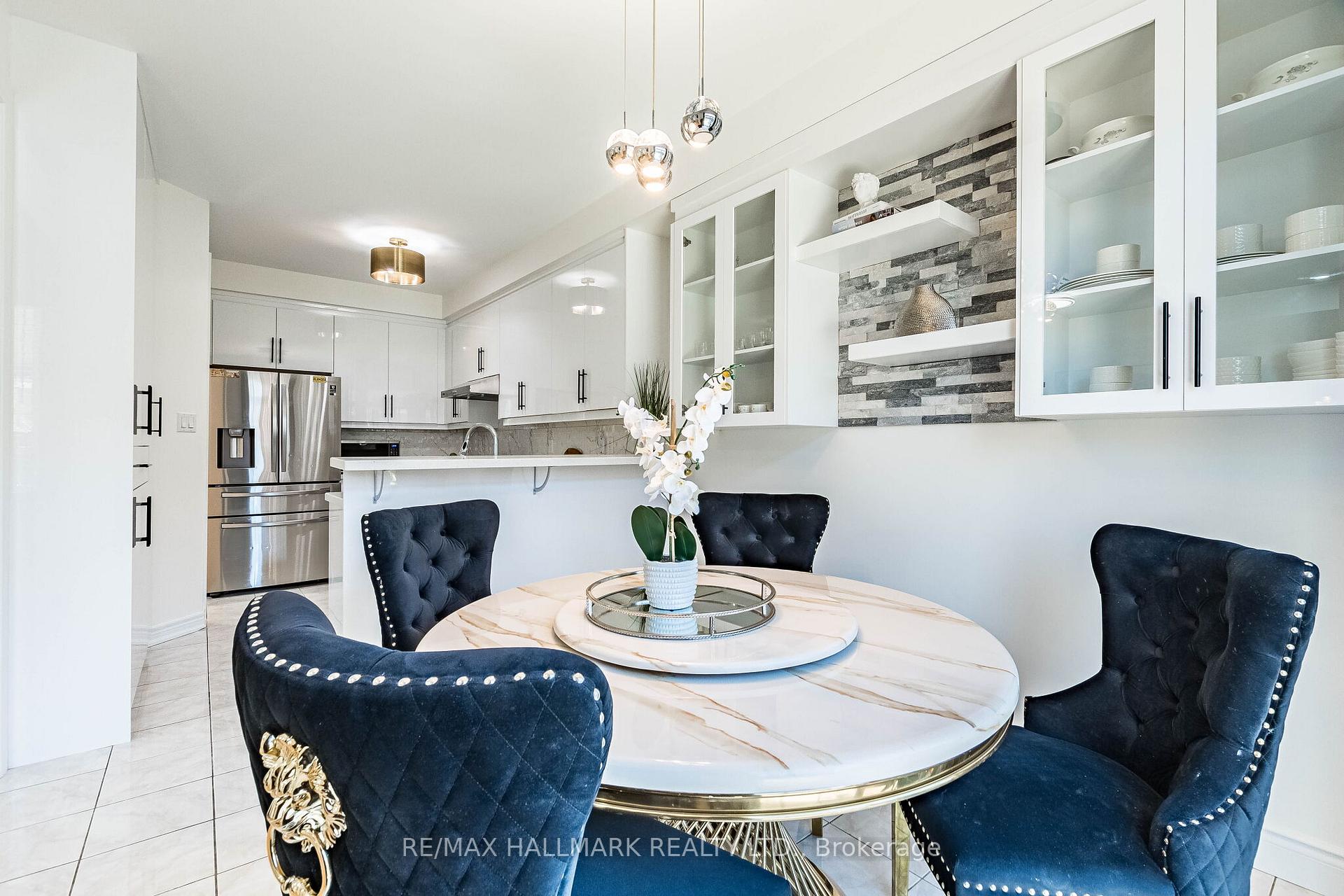 Photo 14 of 4 Callalily Road, Brampton, Northwest Sandalwood Parkway — HOMEH