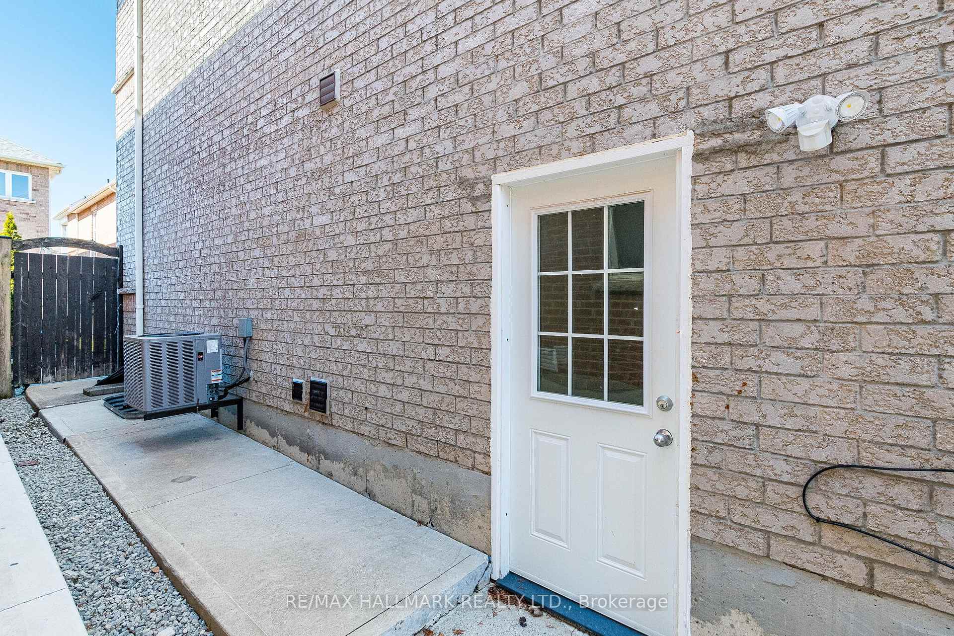 Photo 49 of 4 Callalily Road, Brampton, Northwest Sandalwood Parkway — HOMEH
