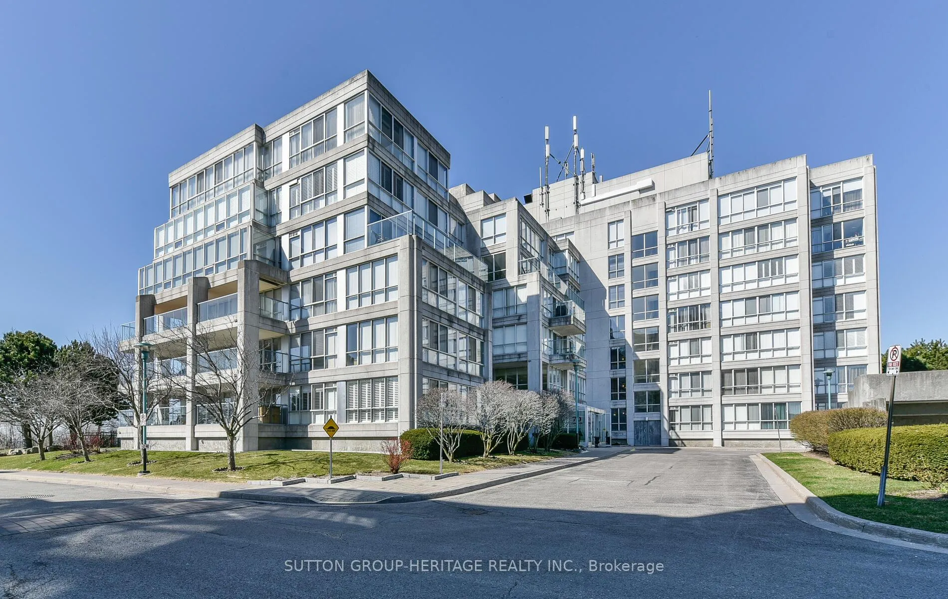Photo 1 of Unit 405, 70 Cumberland Lane, Ajax, South West — HOMEH