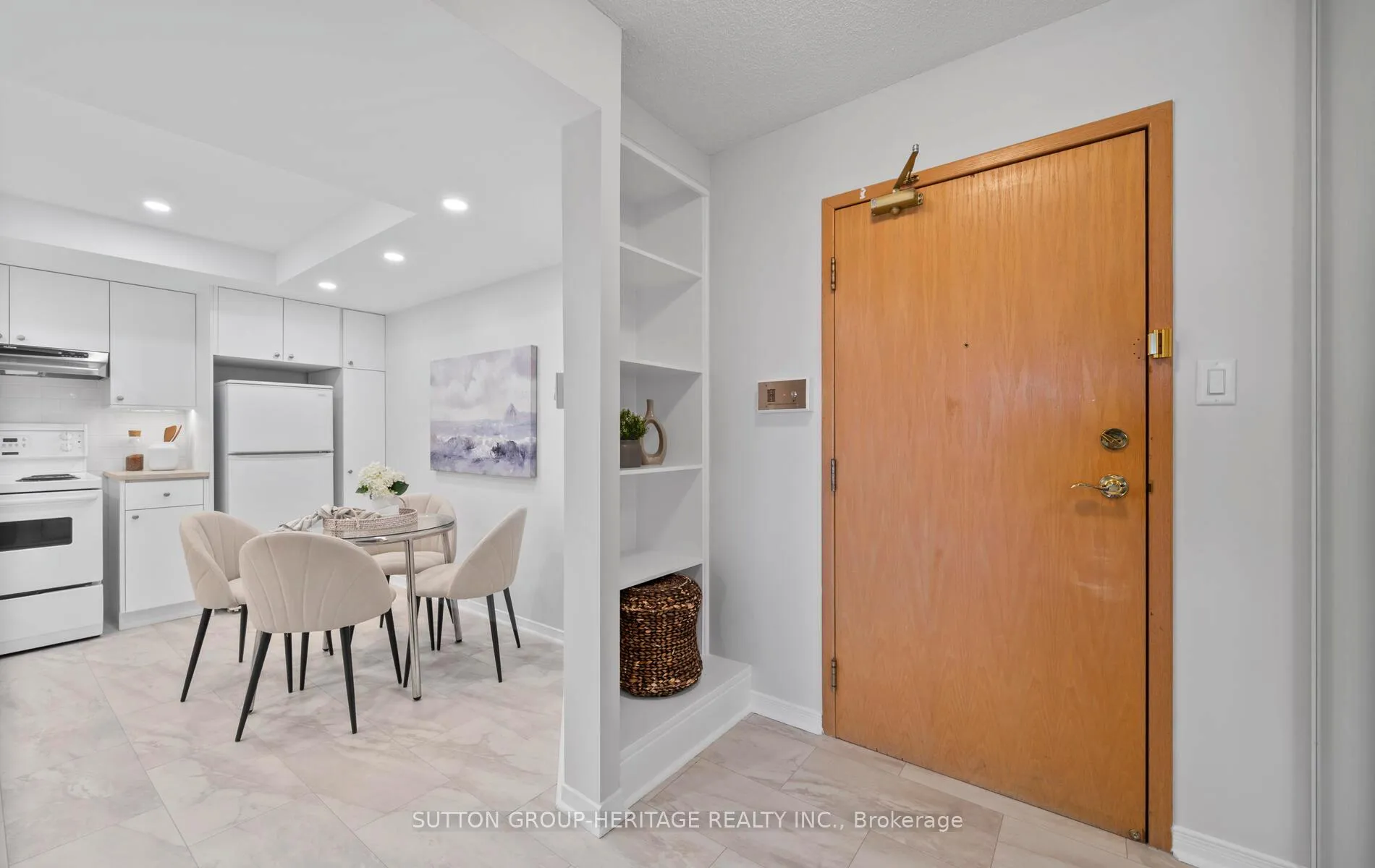 Photo 5 of Unit 405, 70 Cumberland Lane, Ajax, South West — HOMEH