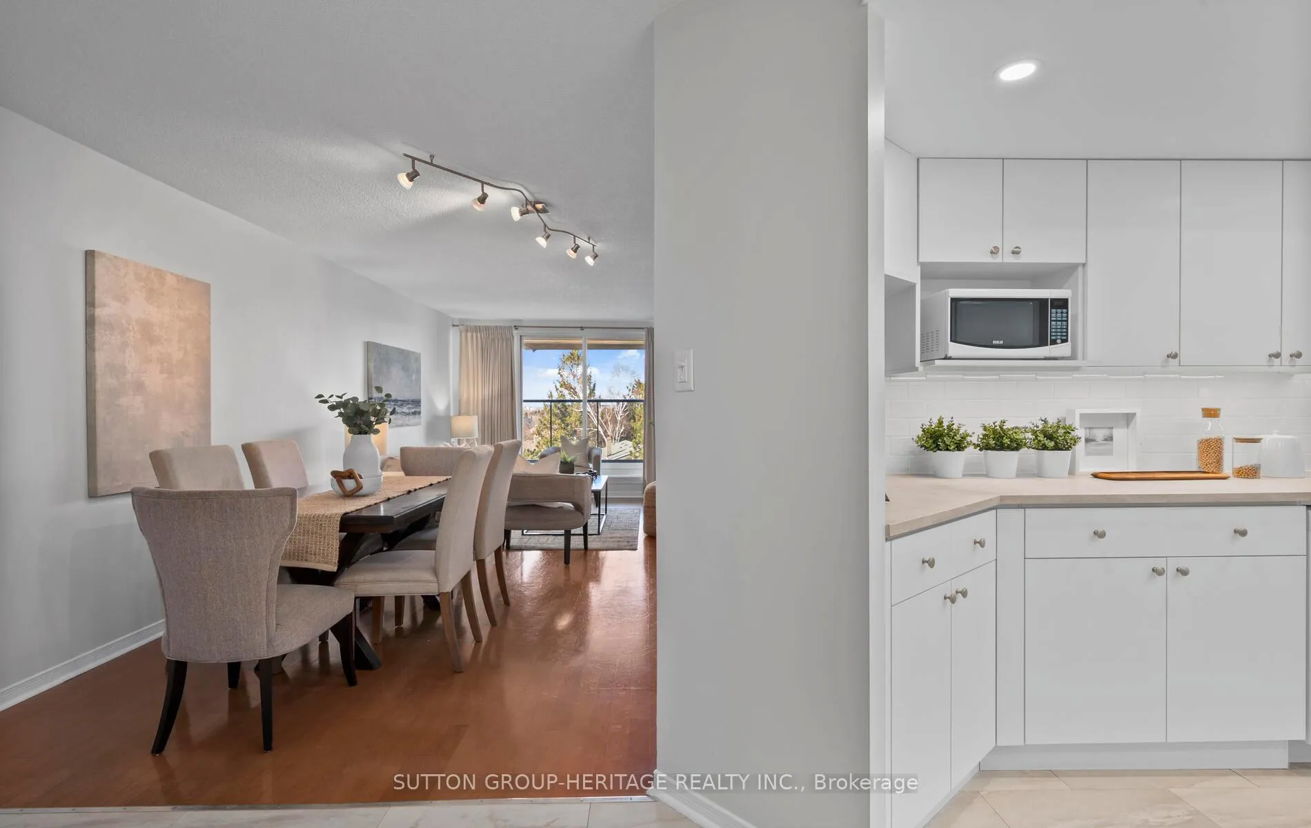 Photo 7 of Unit 405, 70 Cumberland Lane, Ajax, South West — HOMEH