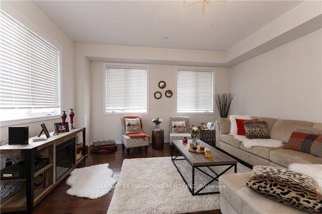 Photo 3 of 1301 Granrock Crescent, Mississauga, East Credit — HOMEH