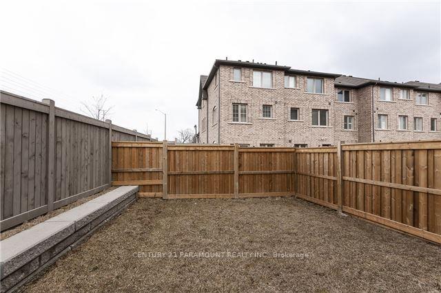 Photo 15 of 1301 Granrock Crescent, Mississauga, East Credit — HOMEH