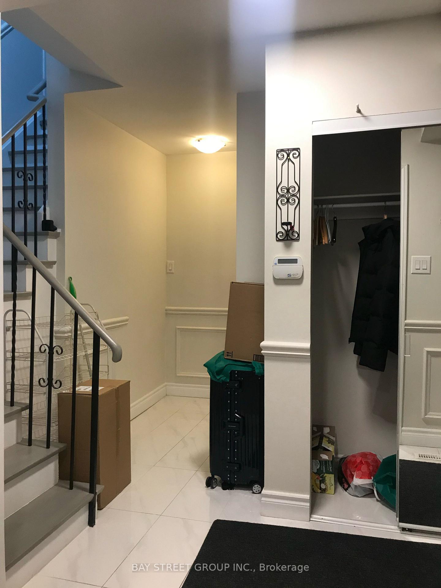 Photo 3 of 69 Lehar Crescent, North York, Hillcrest Village — HOMEH