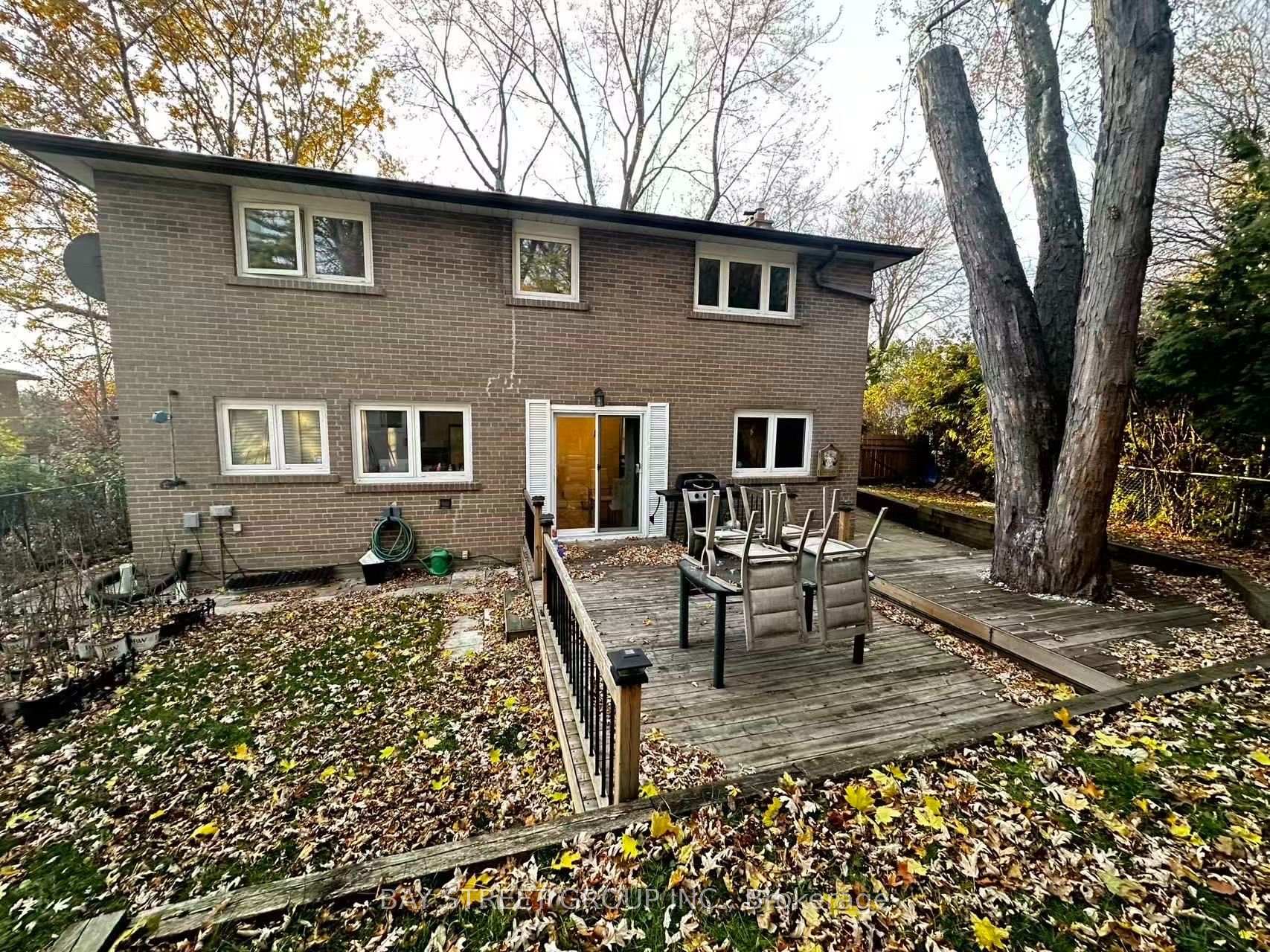 Photo 8 of 69 Lehar Crescent, North York, Hillcrest Village — HOMEH