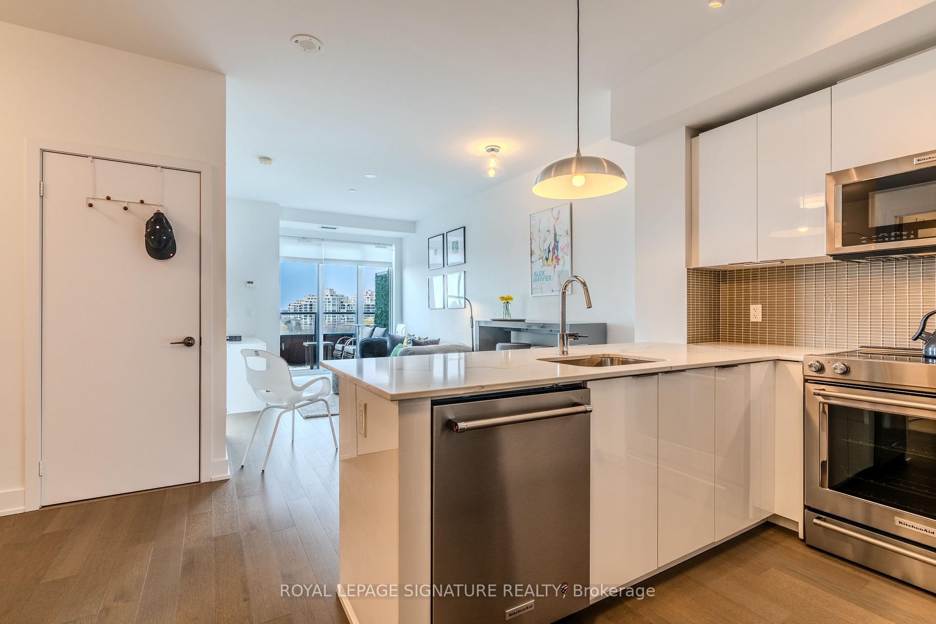 Photo 5 of Unit 515, 20 Shore Breeze Drive, Etobicoke, Mimico — HOMEH