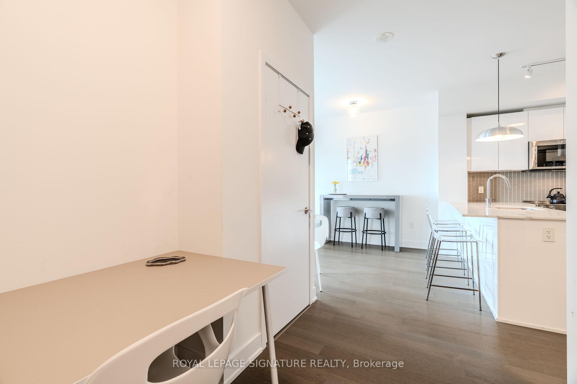 Photo 12 of Unit 515, 20 Shore Breeze Drive, Etobicoke, Mimico — HOMEH