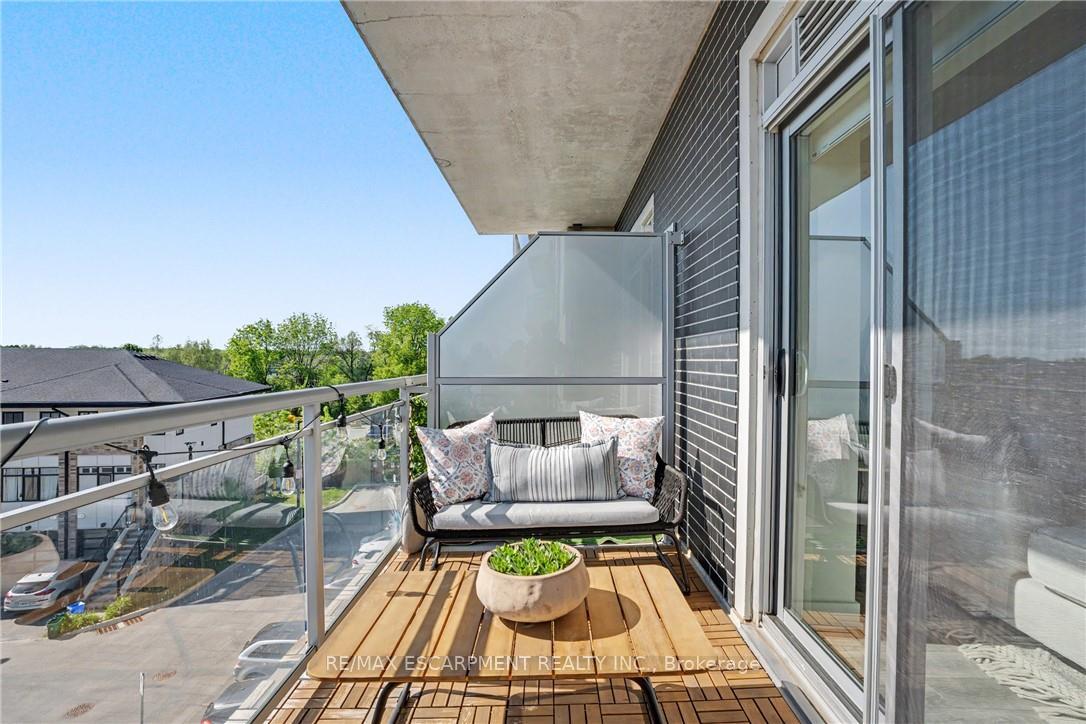 Photo 13 of Unit 414, 16 Markle Crescent, Hamilton, Ancaster — HOMEH
