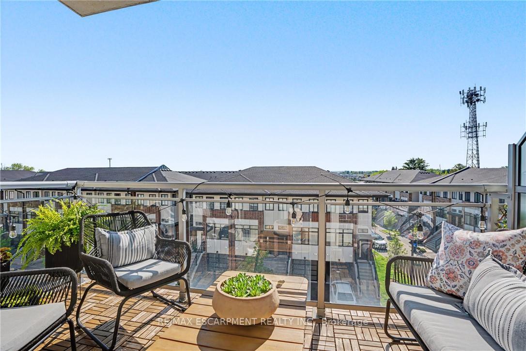Photo 14 of Unit 414, 16 Markle Crescent, Hamilton, Ancaster — HOMEH