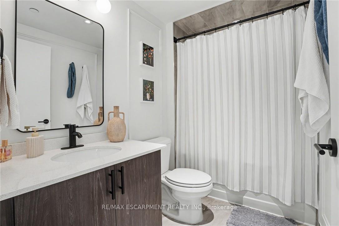 Photo 17 of Unit 414, 16 Markle Crescent, Hamilton, Ancaster — HOMEH