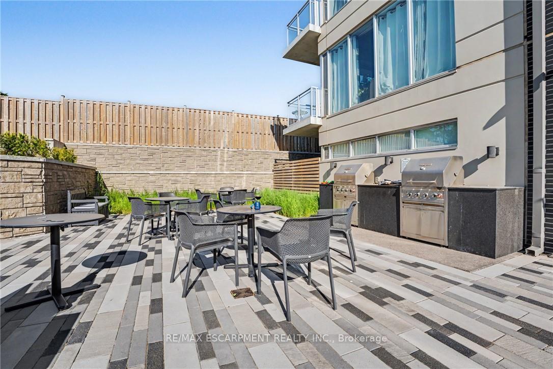 Photo 24 of Unit 414, 16 Markle Crescent, Hamilton, Ancaster — HOMEH