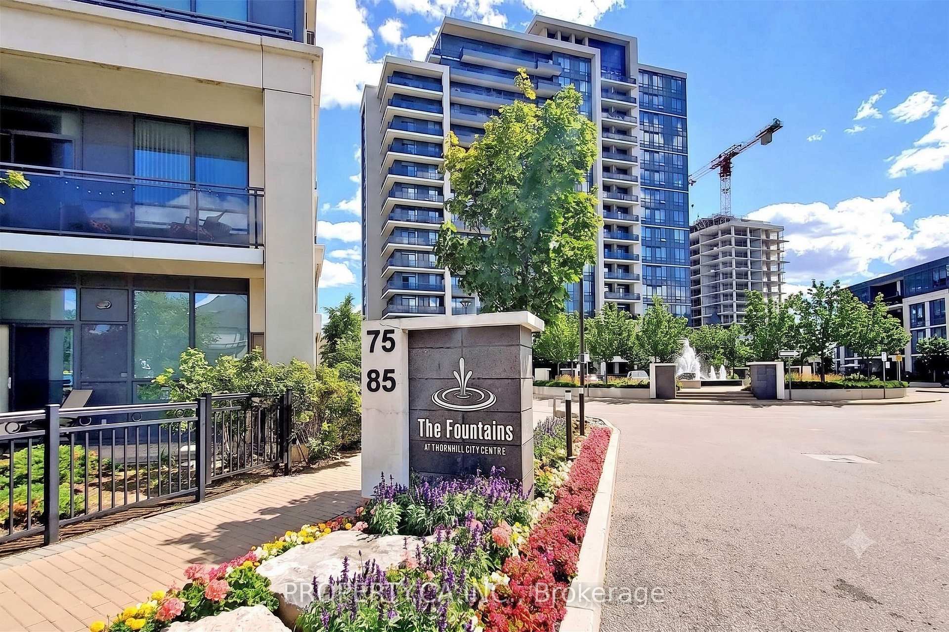 Front of Unit 807, 85 North Park Road
