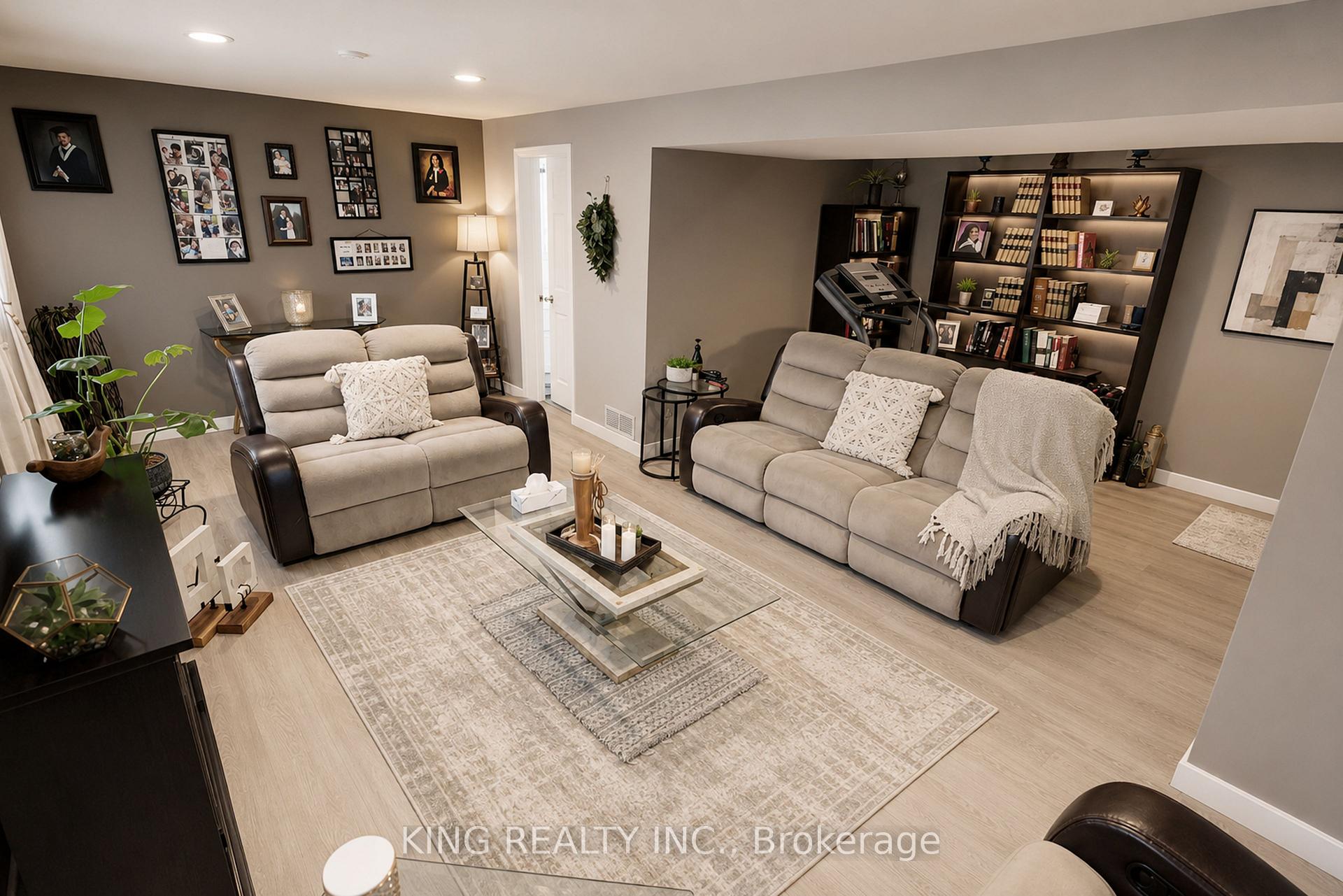 Photo 16 of 2613 Carissa Avenue, Windsor, Forest Glade — HOMEH