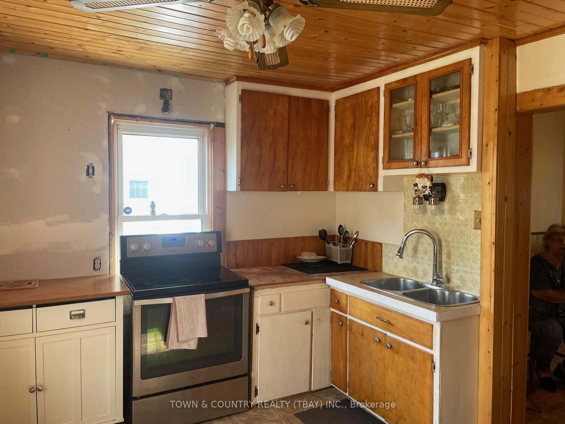 Photo 3 of 166 Bell Street, Nipigon, TB-79 — HOMEH