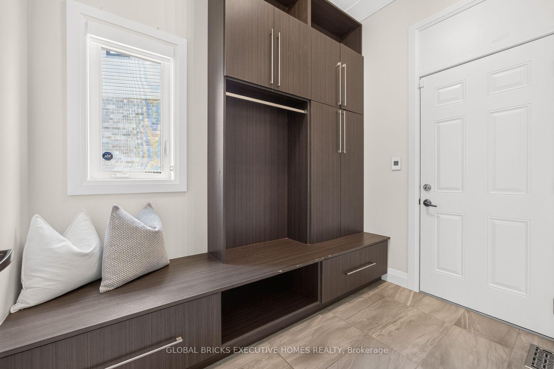 Photo 12 of 56 Valleyscape Drive, Kitchener, Doon South — HOMEH