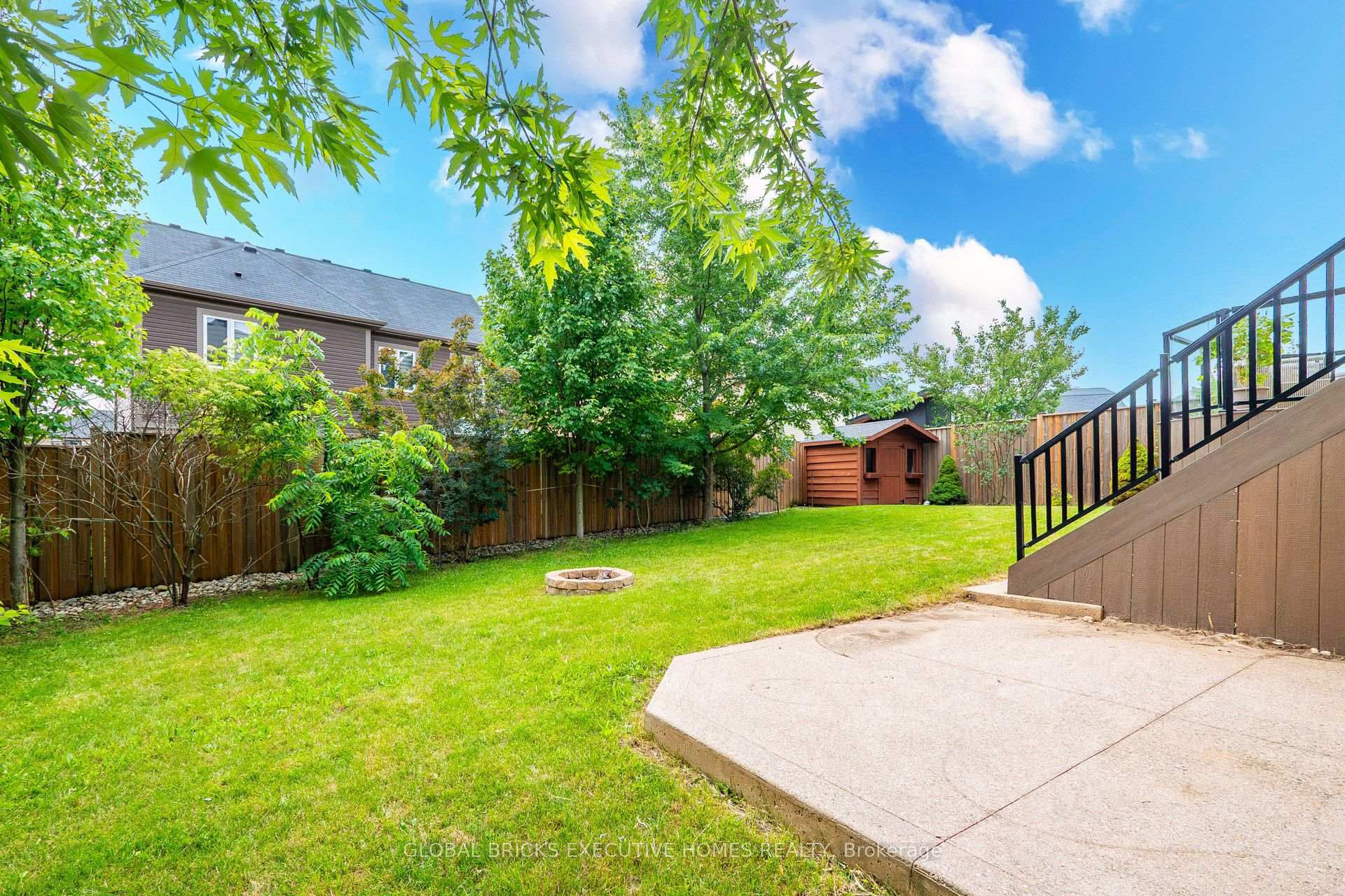 Photo 48 of 56 Valleyscape Drive, Kitchener, Doon South — HOMEH