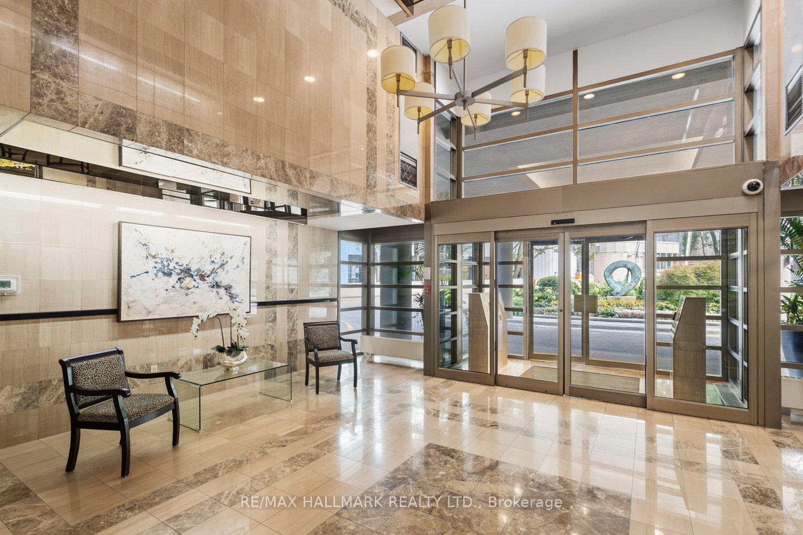 Photo 3 of Unit 108, 18 Lower Village Gate, Toronto, Forest Hill South — HOMEH