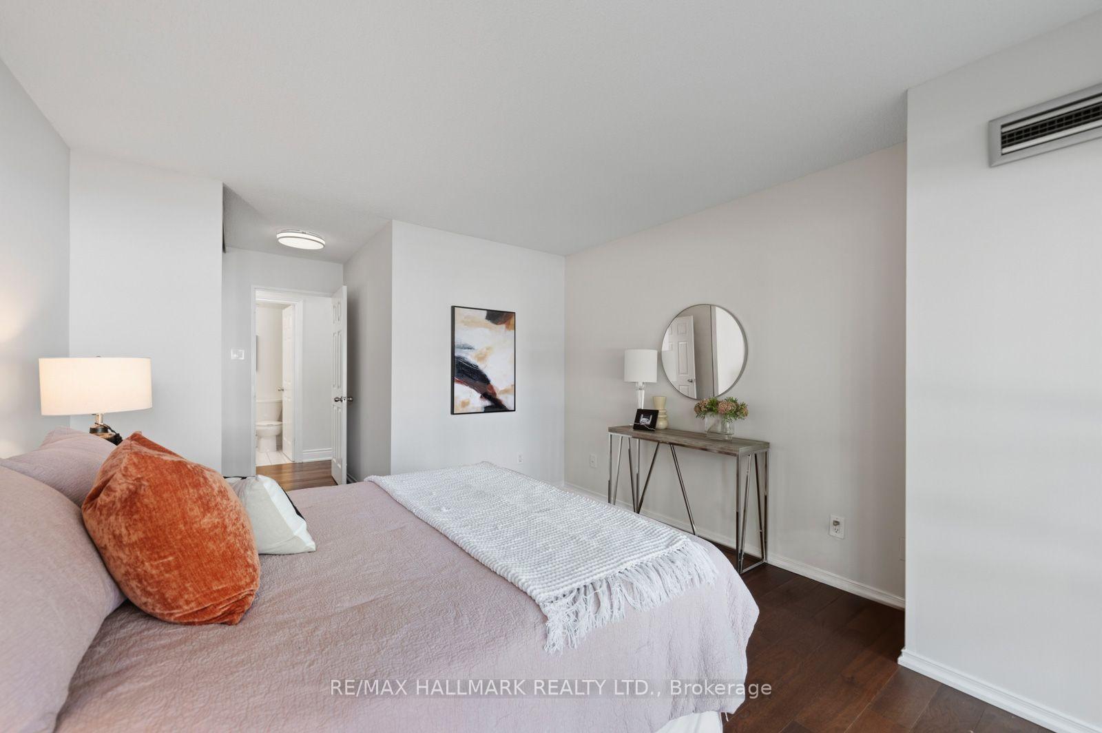 Photo 37 of Unit 108, 18 Lower Village Gate, Toronto, Forest Hill South — HOMEH