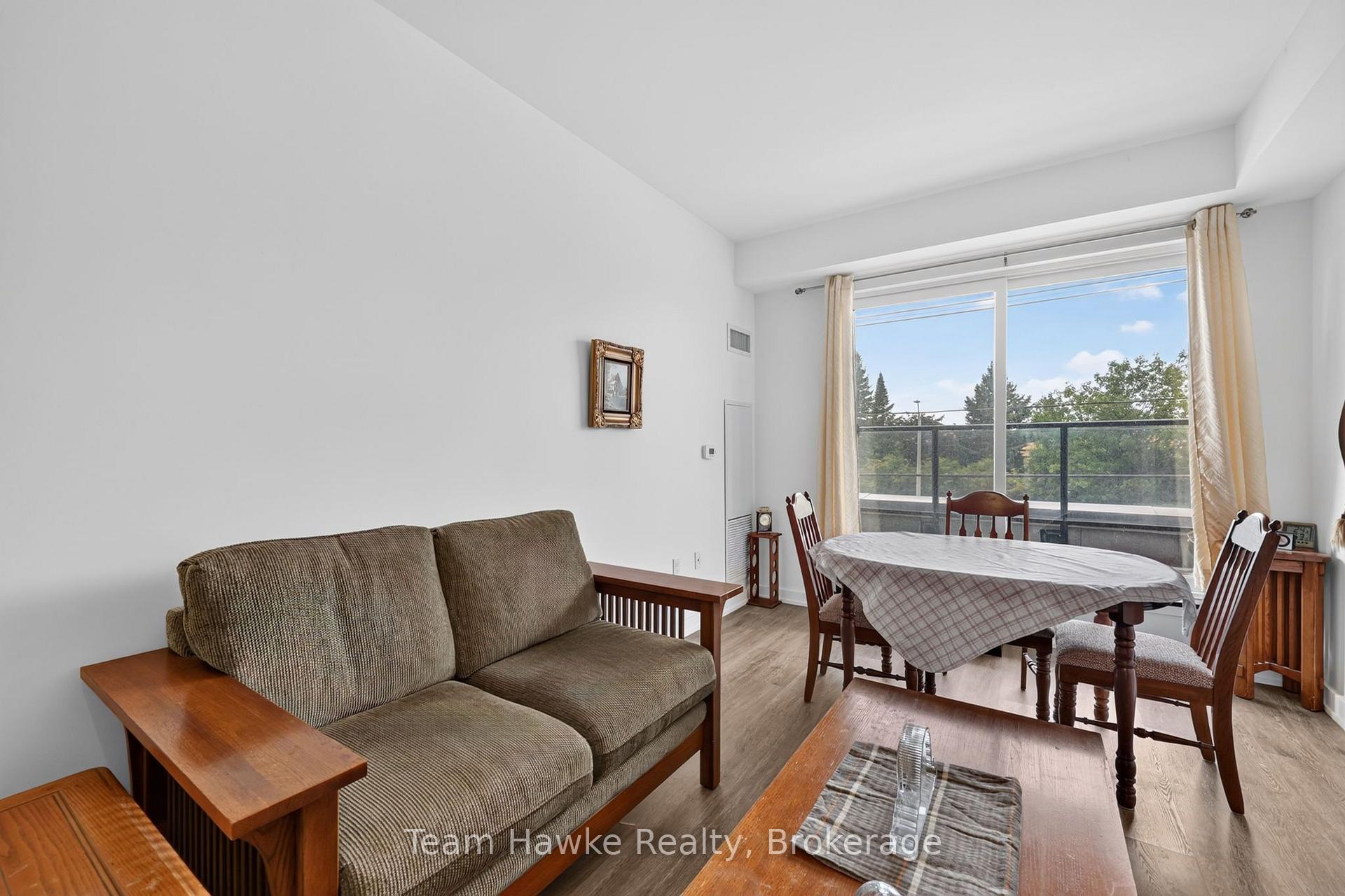 Photo 18 of Unit 63, 430 Essa Road, Barrie, Holly — HOMEH