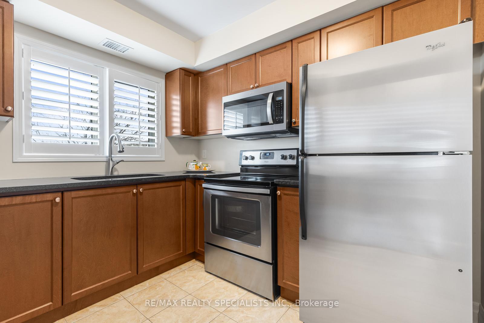 Photo 7 of Unit 209, 1045 Nadalin Heights, Milton, Willmott — HOMEH