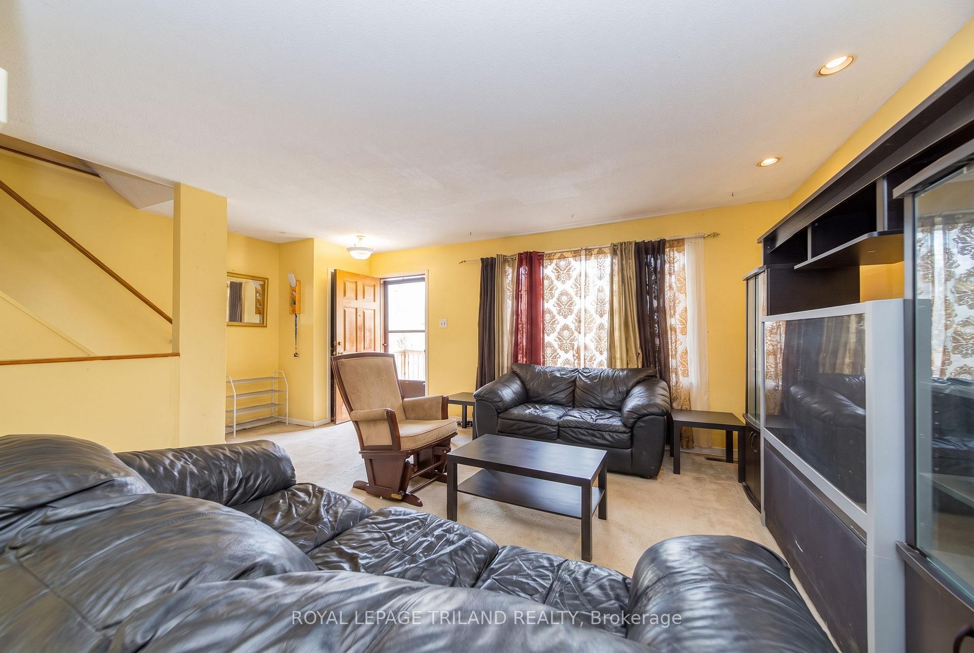 Photo 13 of 220 Admiral Drive, London, East I — HOMEH