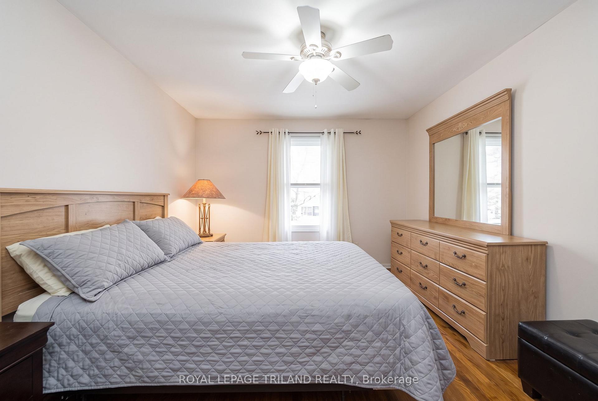 Photo 22 of 220 Admiral Drive, London, East I — HOMEH