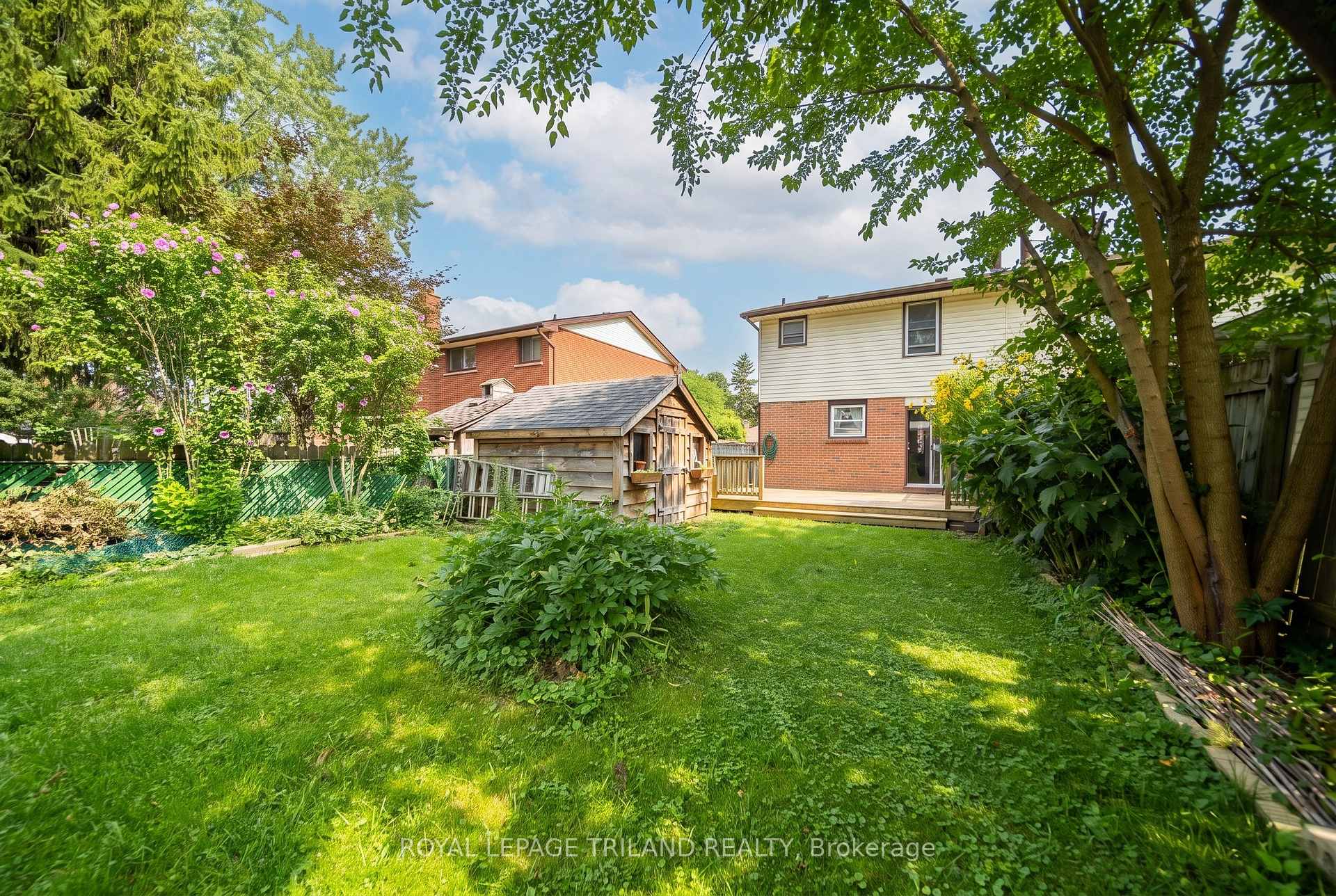 Photo 34 of 220 Admiral Drive, London, East I — HOMEH