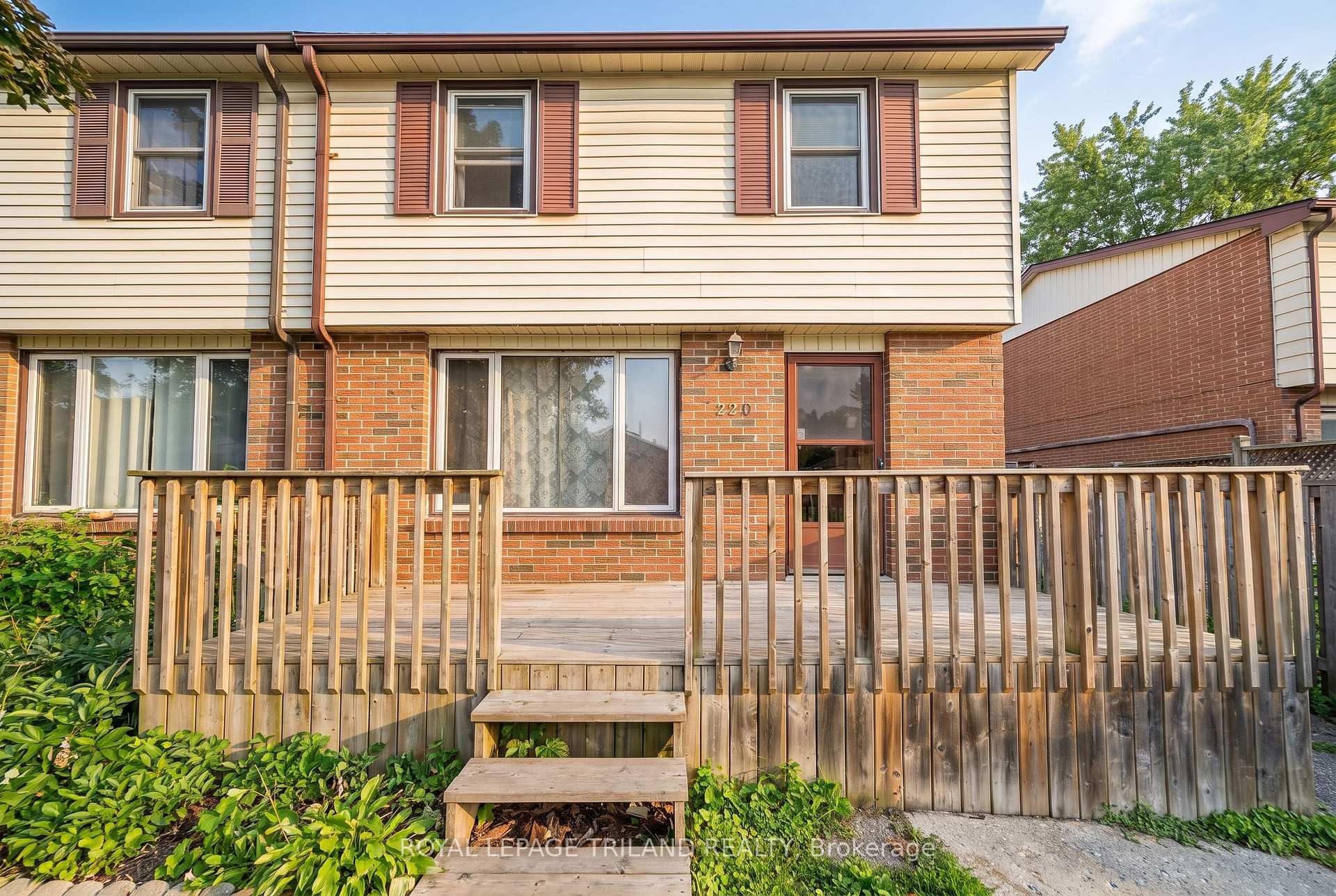 Photo 41 of 220 Admiral Drive, London, East I — HOMEH