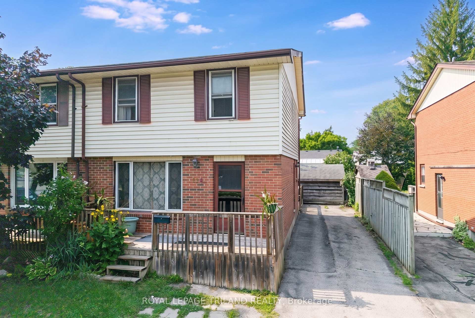 Photo 42 of 220 Admiral Drive, London, East I — HOMEH