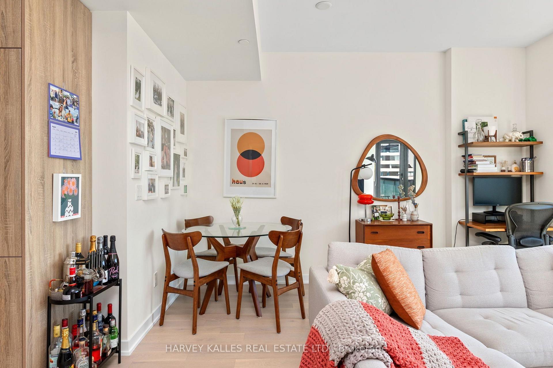 Photo 4 of Unit 803, 840 St. Clair Avenue W, Toronto, Oakwood Village — HOMEH
