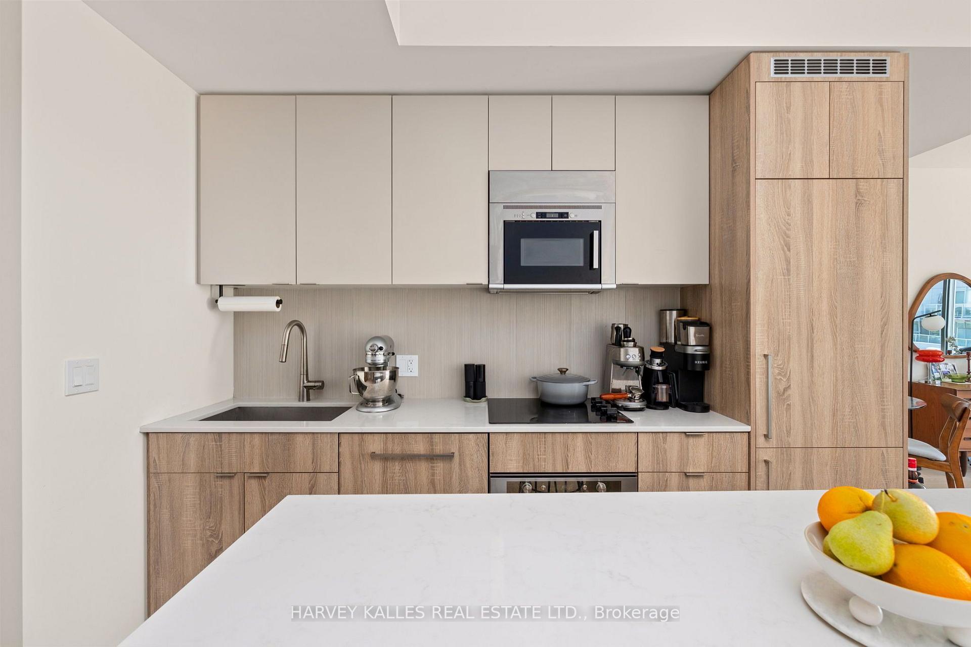 Photo 11 of Unit 803, 840 St. Clair Avenue W, Toronto, Oakwood Village — HOMEH