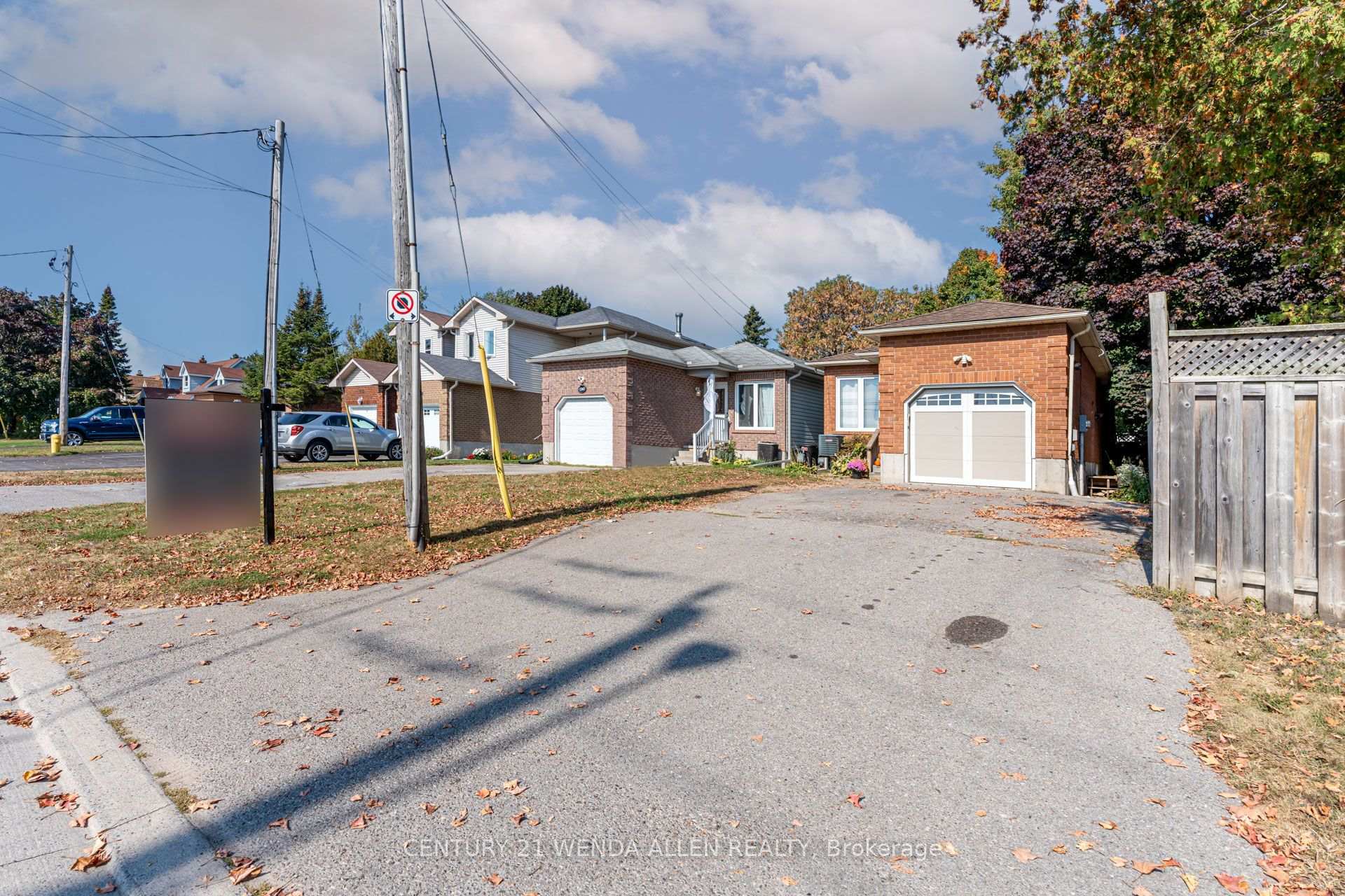Photo 2 of 1742 Nash Road, Clarington, Courtice — HOMEH