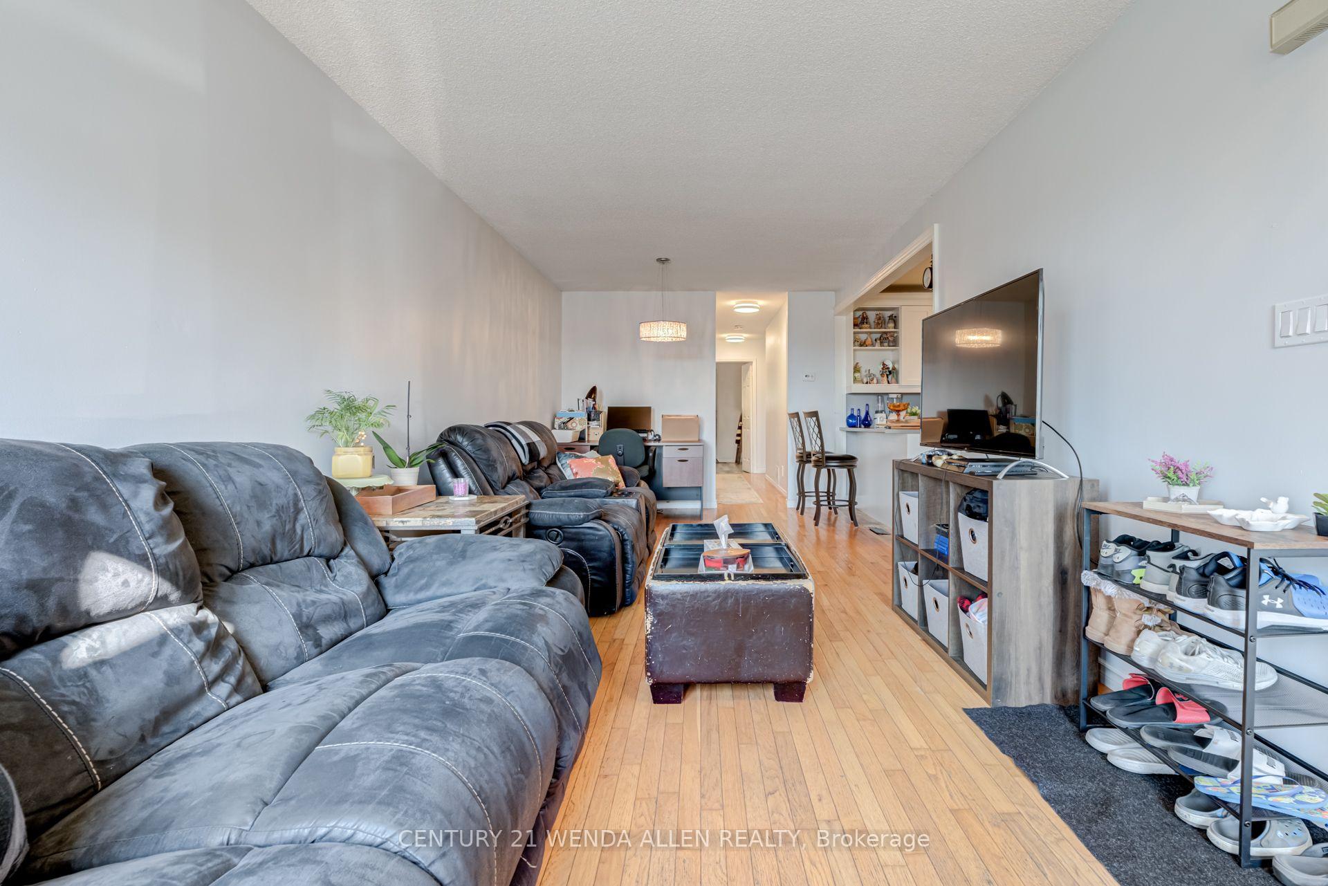 Photo 3 of 1742 Nash Road, Clarington, Courtice — HOMEH