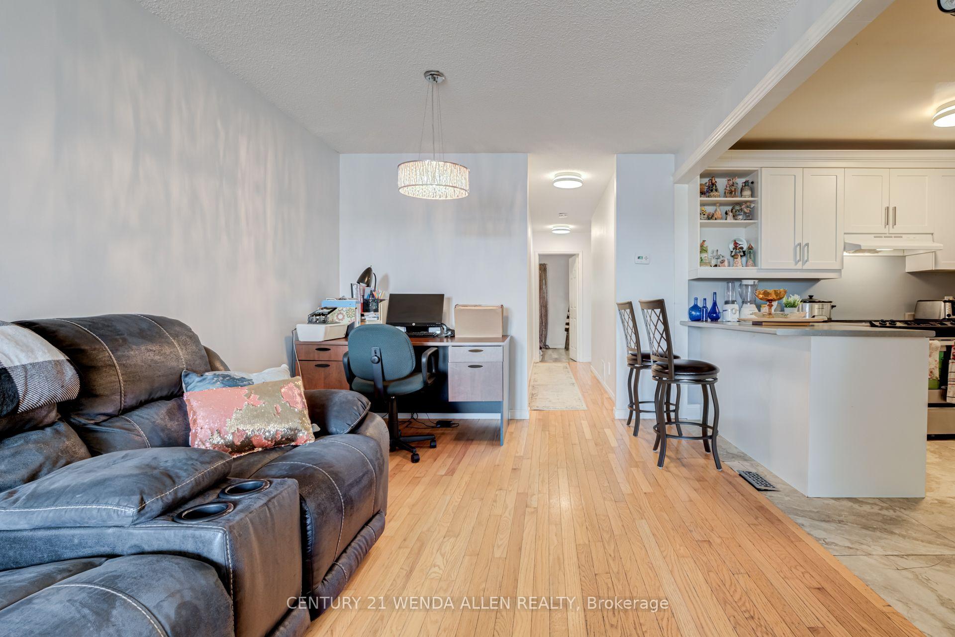 Photo 4 of 1742 Nash Road, Clarington, Courtice — HOMEH