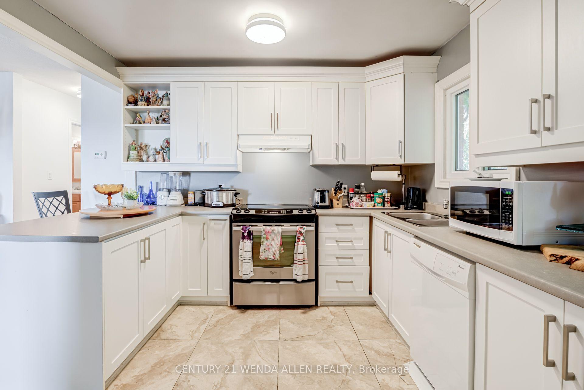 Photo 10 of 1742 Nash Road, Clarington, Courtice — HOMEH