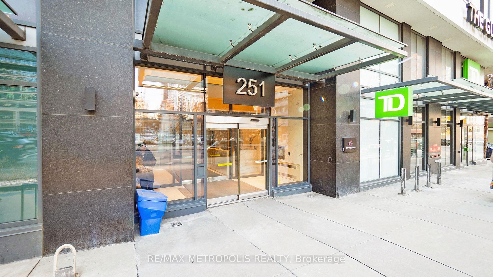 Photo 6 of Unit 4212, 251 Jarvis Street, Toronto, Moss Park — HOMEH