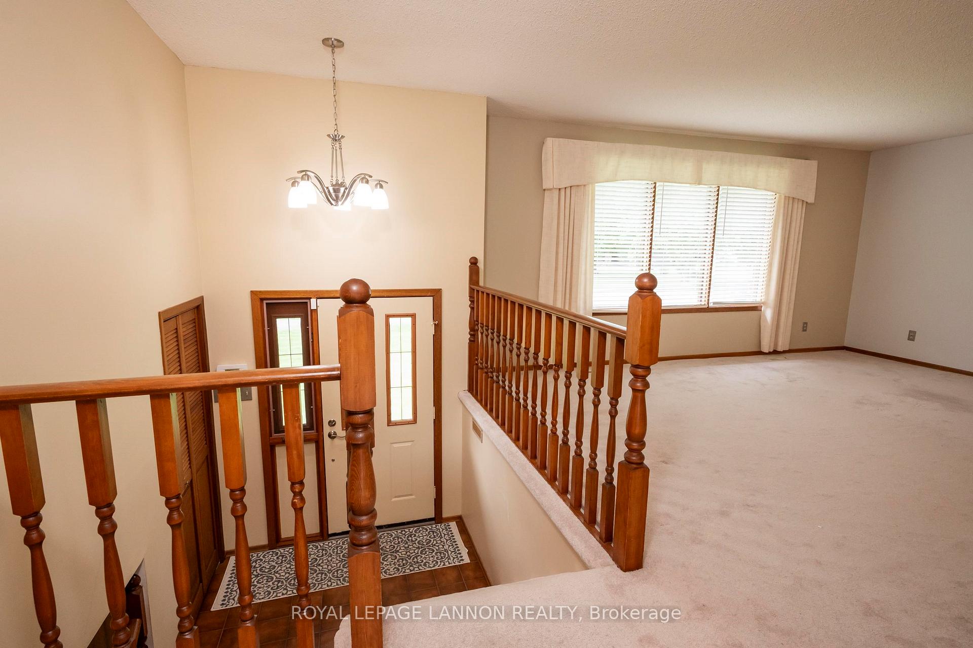 Photo 12 of 1030 Brookview Place, Thunder Bay, Mountain Road — HOMEH