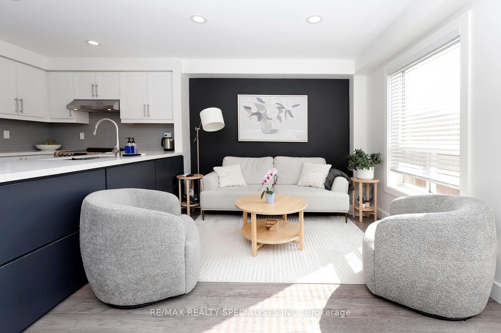 Photo 15 of 4434 Fairview Street, Burlington, Shoreacres — HOMEH