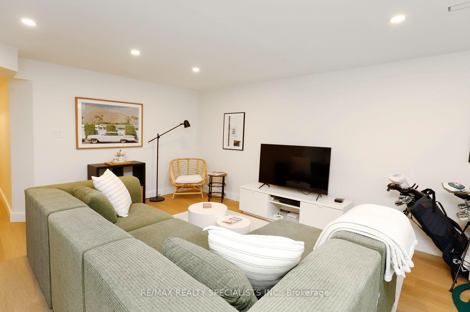 Photo 36 of 4434 Fairview Street, Burlington, Shoreacres — HOMEH