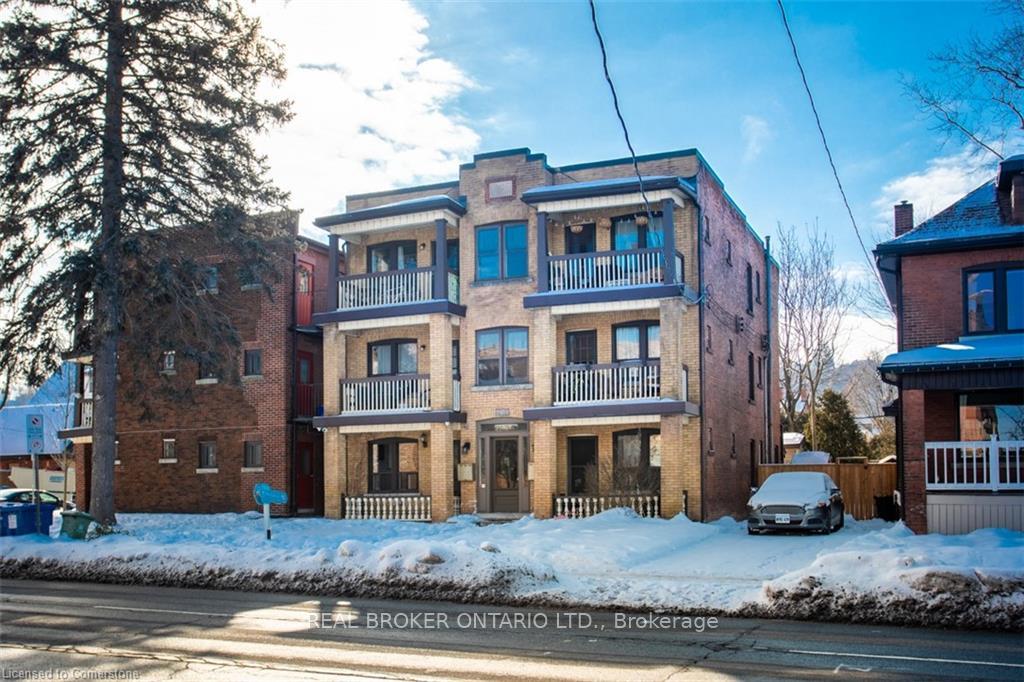 Front of Unit 1, 479 Aberdeen Avenue