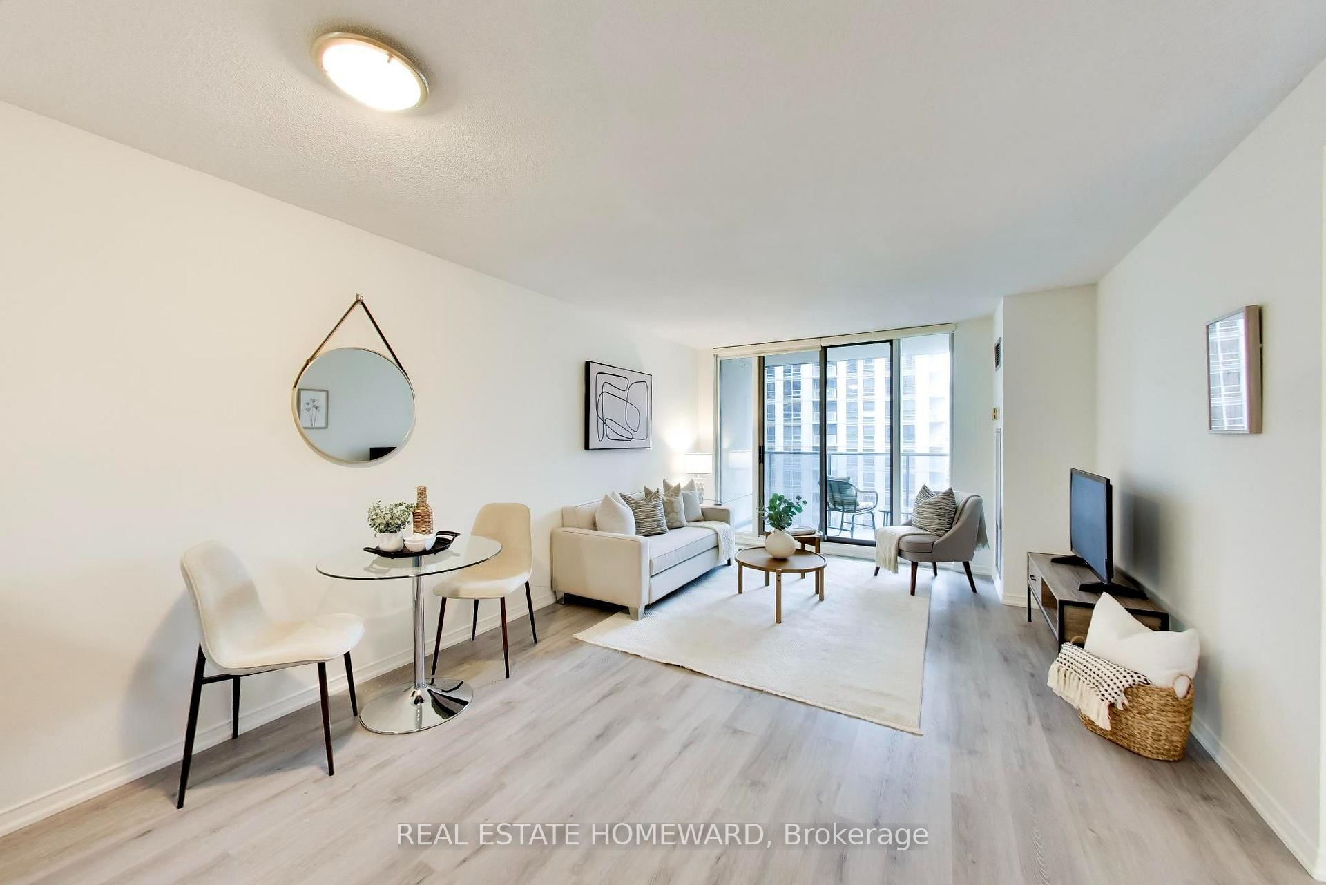 Photo of Unit 1511, 750 Bay Street