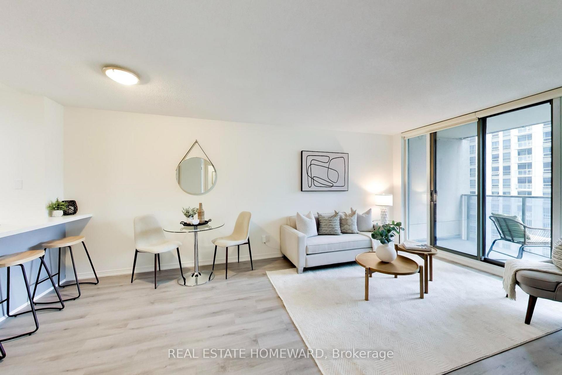 Photo 2 of Unit 1511, 750 Bay Street, Toronto, Bay Street Corridor — HOMEH