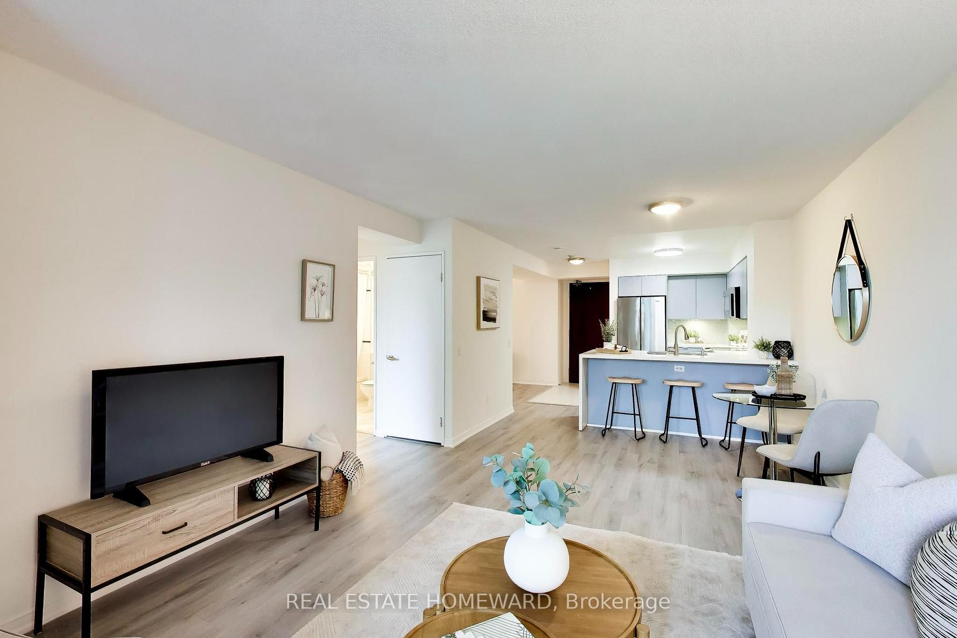 Photo 3 of Unit 1511, 750 Bay Street, Toronto, Bay Street Corridor — HOMEH