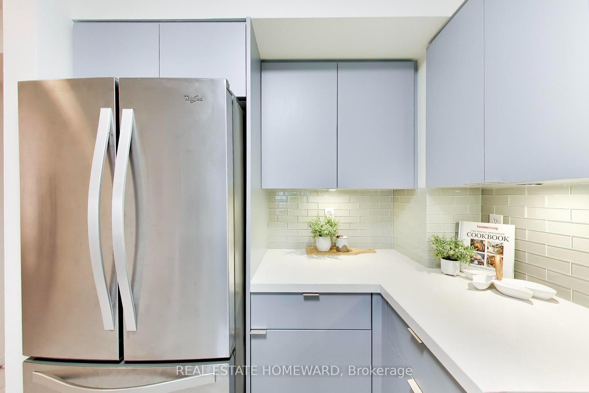 Photo 6 of Unit 1511, 750 Bay Street, Toronto, Bay Street Corridor — HOMEH
