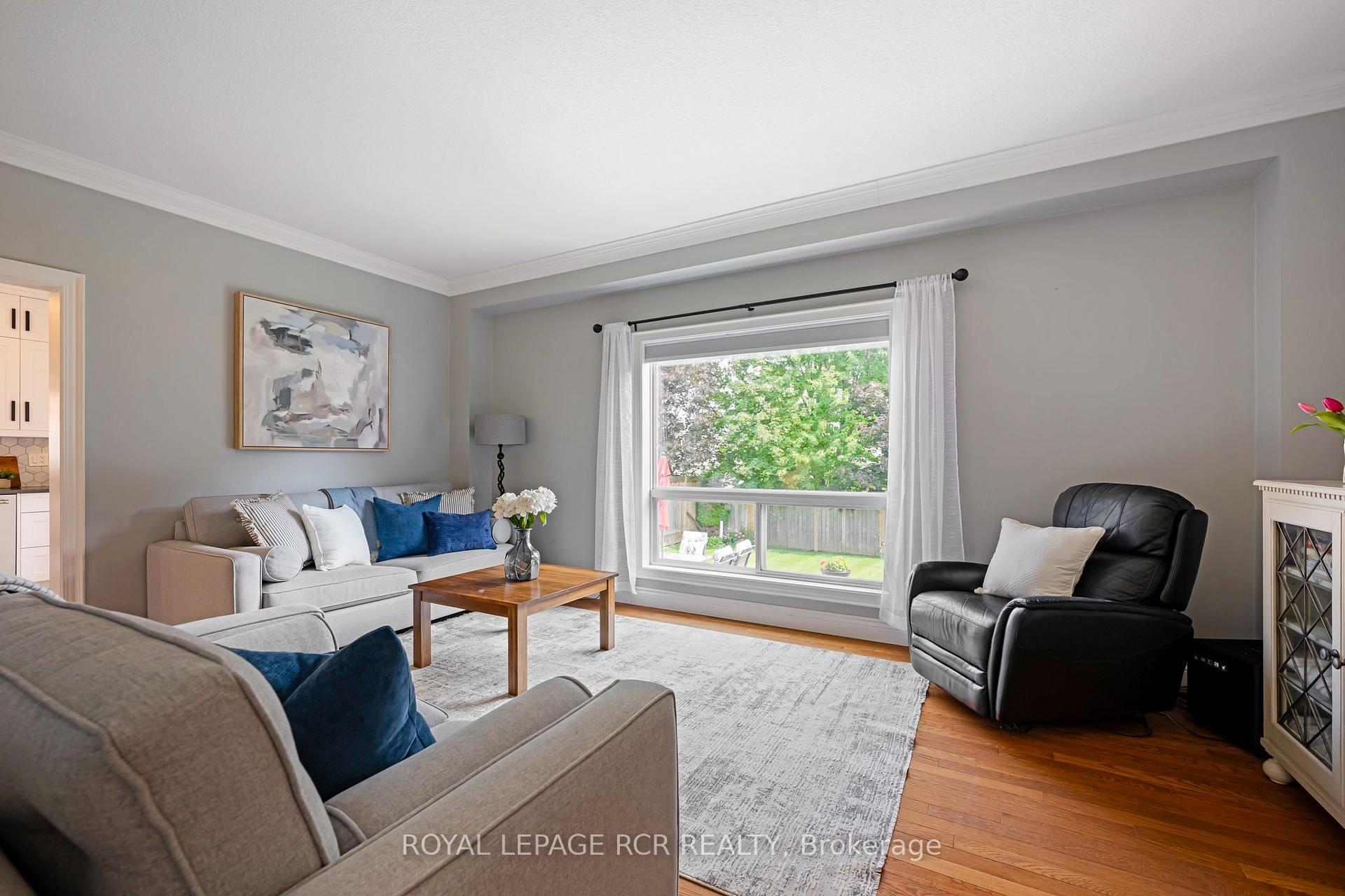 Photo 6 of 82 Spencer Avenue, Orangeville — HOMEH