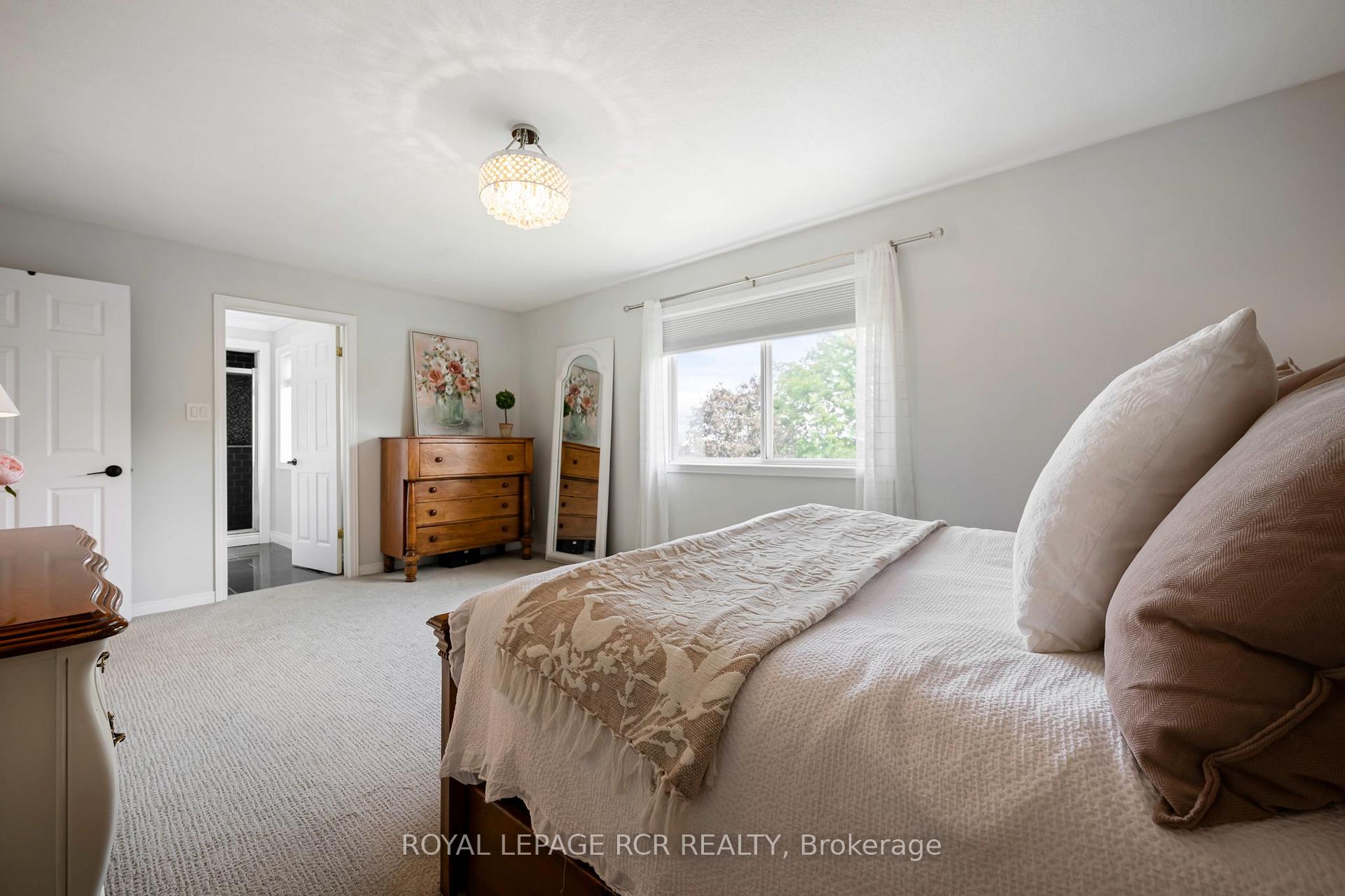 Photo 22 of 82 Spencer Avenue, Orangeville — HOMEH