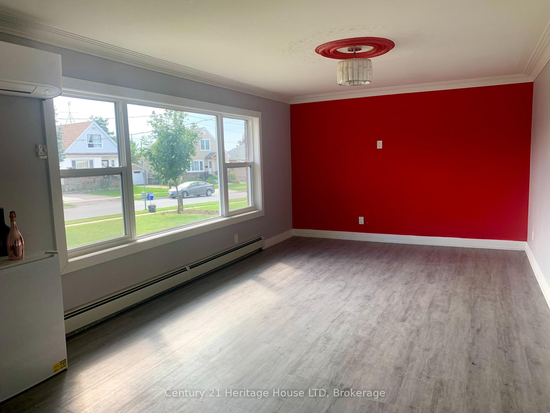 Photo 8 of 2 Foley Crescent, Thorold, Thorold Downtown — HOMEH
