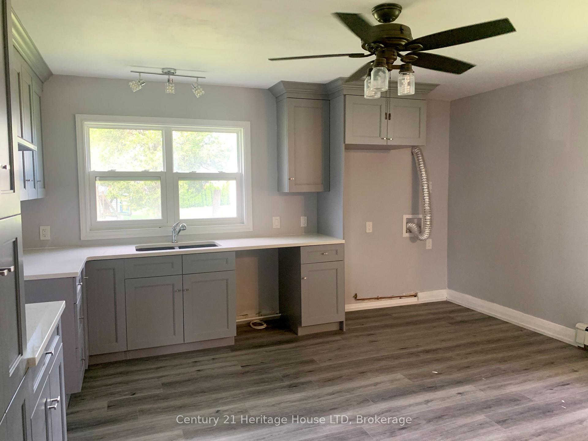 Photo 12 of 2 Foley Crescent, Thorold, Thorold Downtown — HOMEH